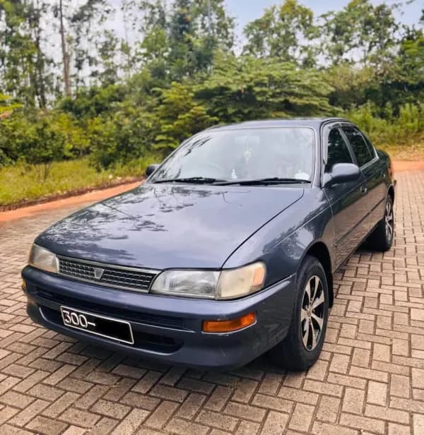 Toyota Corolla Ae100